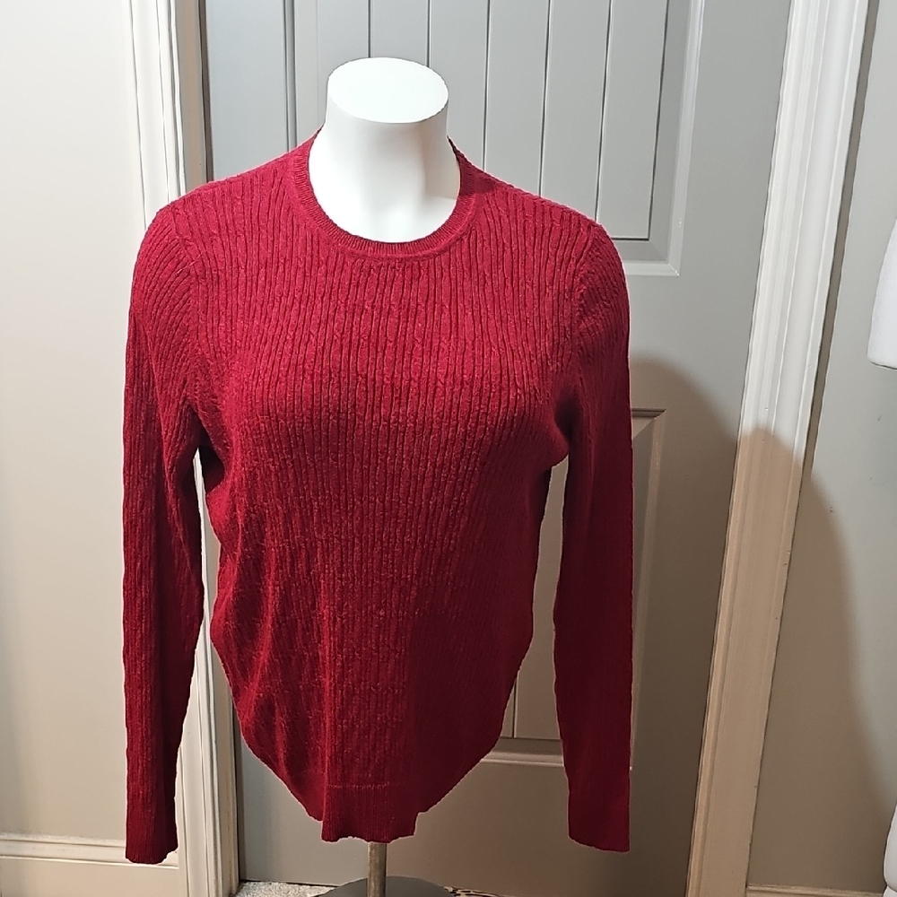 Elegant Red Crew Neck Women's Sweater